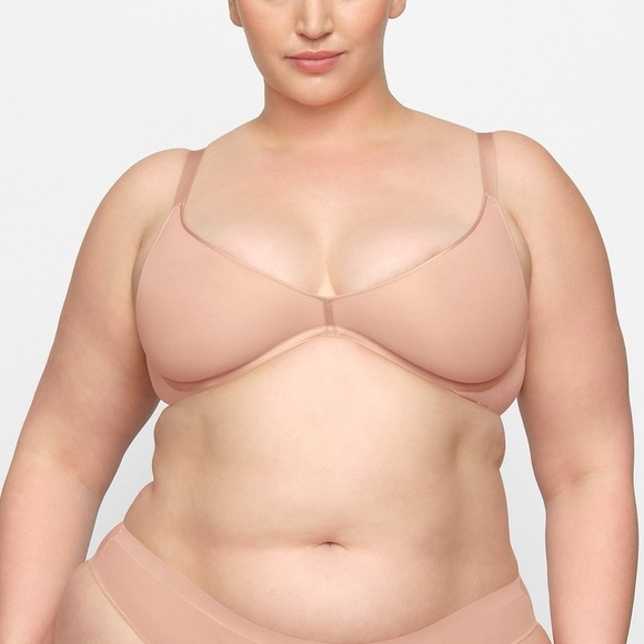 *NWT* SKIMS Weightless Scoop Bra - Mica - Picture 1 of 7